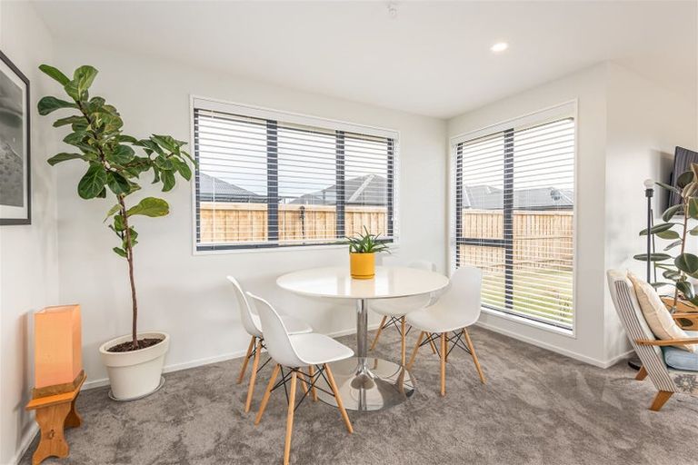 Photo of property in 21 Te Pakiaka Road, Pegasus, 7612