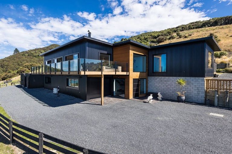 Photo of property in 61 Kakapo Street, Saint Leonards, Dunedin, 9022