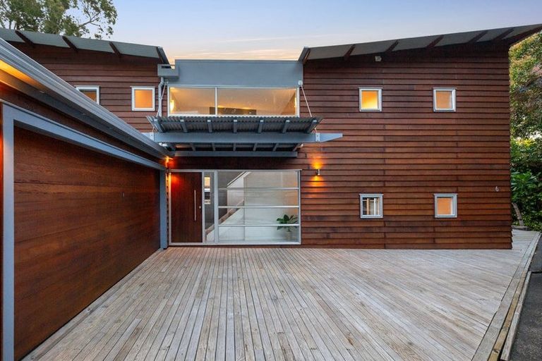 Photo of property in 6 Zion Road, Birkenhead, Auckland, 0626