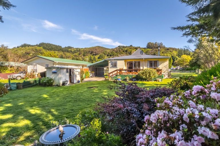 Photo of property in 28 Churchill Crescent, Featherston, 5710