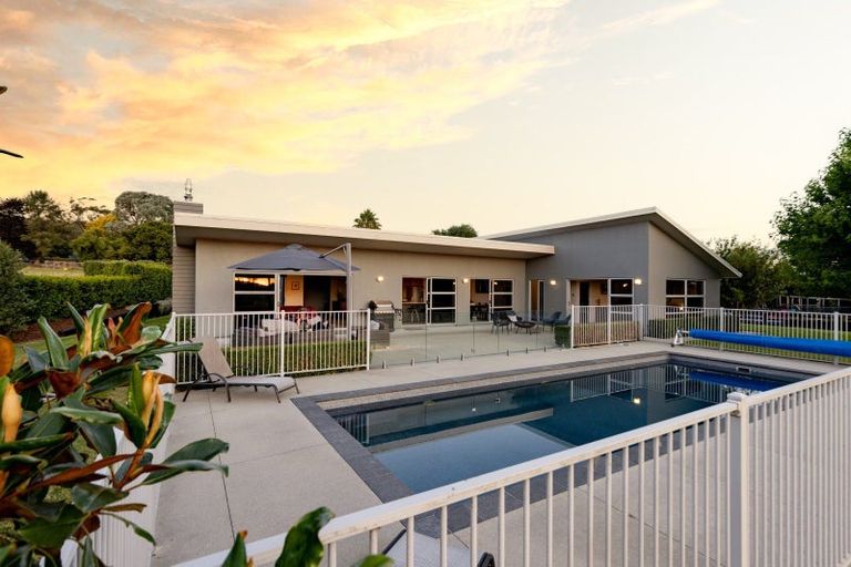 Photo of property in 9 Fencourt Road, Cambridge, 3496