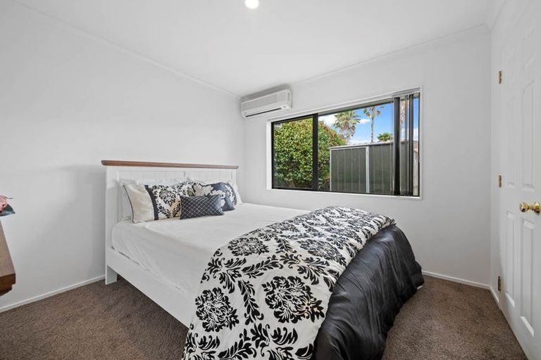 Photo of property in 27 Longford Park Drive, Takanini, 2112