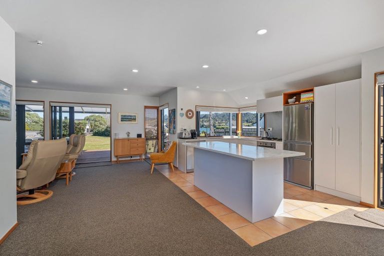Photo of property in 29 Pleasant Place, Pauanui, Hikuai, 3579