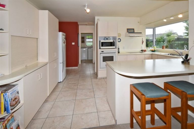 Photo of property in 17 Bencard Place, Hoon Hay, Christchurch, 8025