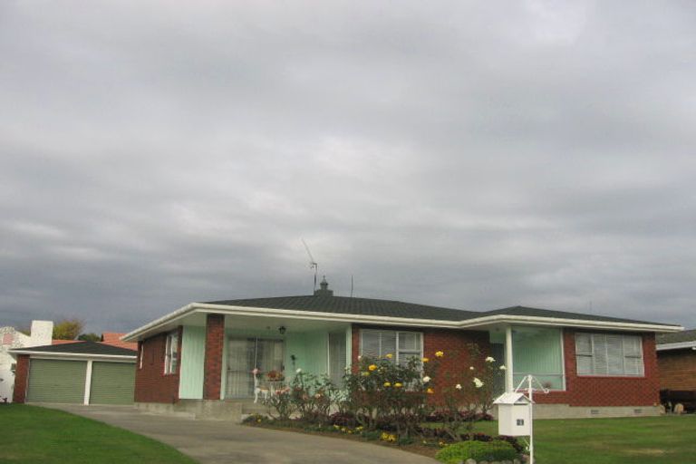 Photo of property in 21 Pencarrow Street, Highbury, Palmerston North, 4412