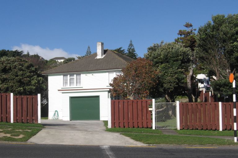 Photo of property in 26 Dimock Street, Titahi Bay, Porirua, 5022