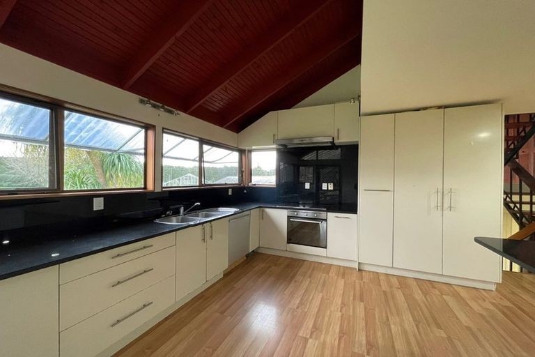 Photo of property in 21 Bristol Road, Whenuapai, Auckland, 0618