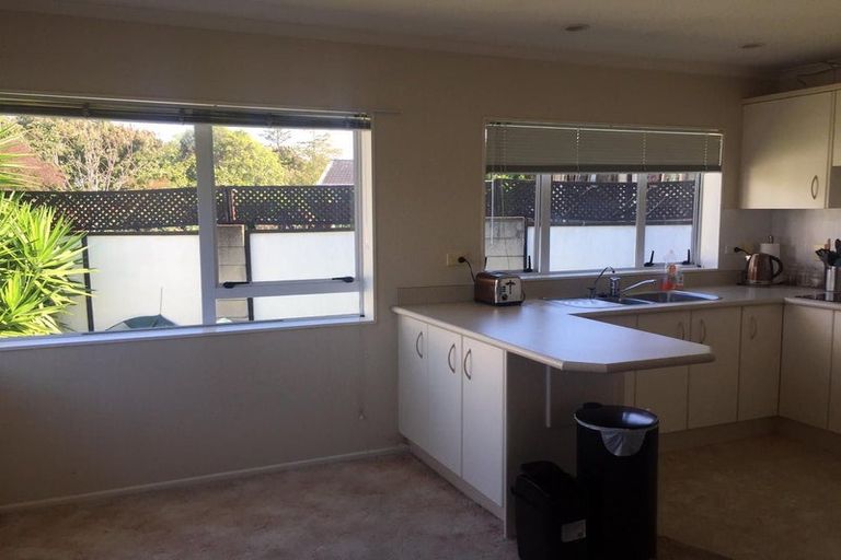Photo of property in 23 Serrita Avenue, Sunnyhills, Auckland, 2010
