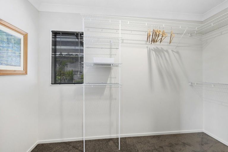 Photo of property in 4 Edington Grove, Churton Park, Wellington, 6037