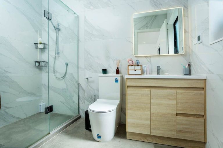 Photo of property in 10 Awaiti Way, Orewa, 0931