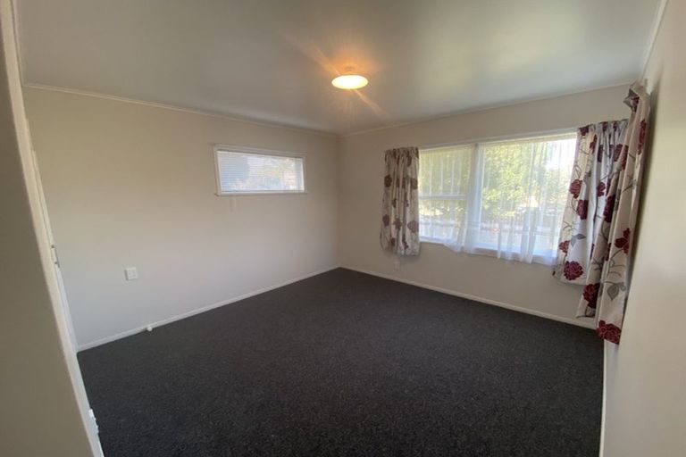 Photo of property in 58 Friedlanders Road, Manurewa, Auckland, 2102