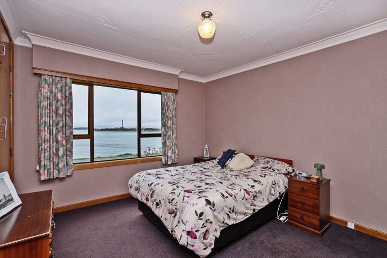 Photo of property in 180 Marine Parade, Bluff, 9814