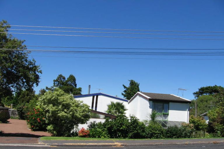 Photo of property in 2/28 Wolsley Avenue, Milford, Auckland, 0620