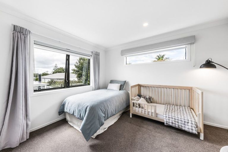 Photo of property in 125d Point Chevalier Road, Point Chevalier, Auckland, 1022