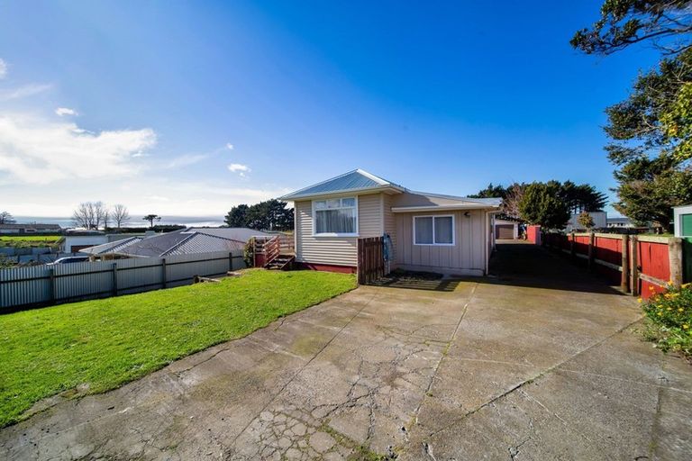 Photo of property in 5 Hobson Street, Normanby, Hawera, 4614