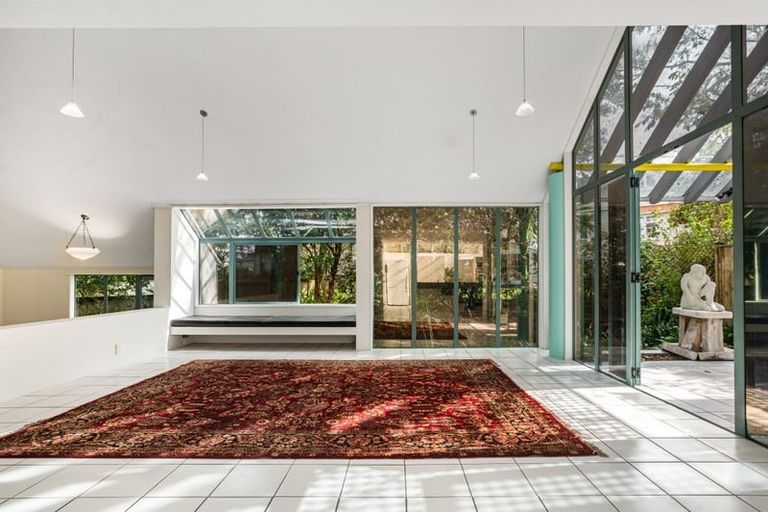 Photo of property in 2 Moata Place, Devonport, Auckland, 0624