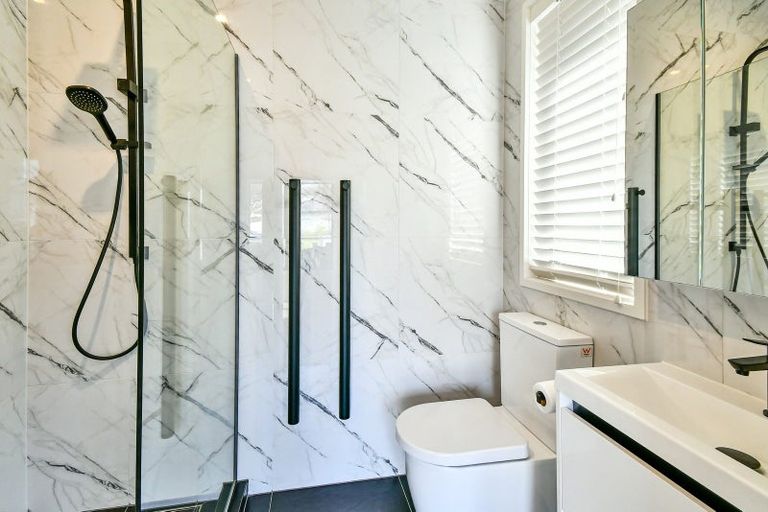 Photo of property in 11 Bayvista Drive, Karaka, Papakura, 2113