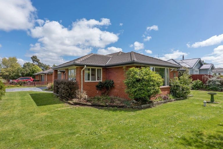 Photo of property in 16 Clinton Street, Darfield, 7510