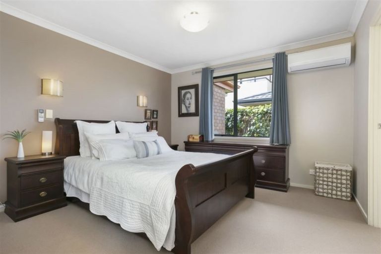 Photo of property in 9 Piriti Drive, Te Atatu Peninsula, Auckland, 0610