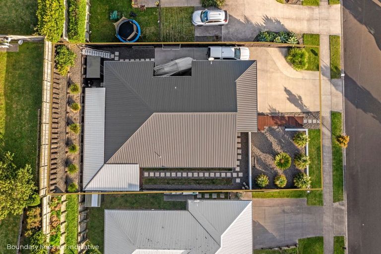 Photo of property in 103 Ballintoy Park Drive, Welcome Bay, Tauranga, 3175