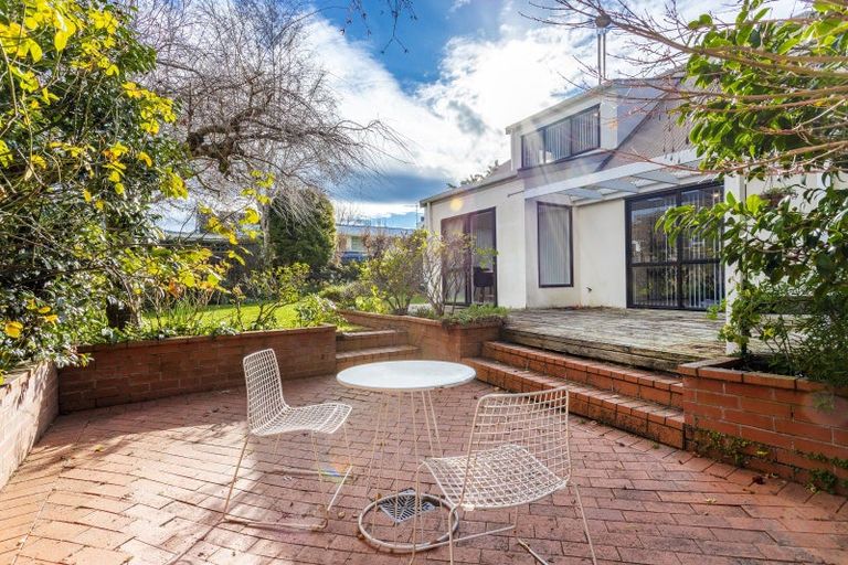 Photo of property in 4 Sutherland Avenue, Silverstream, Upper Hutt, 5019