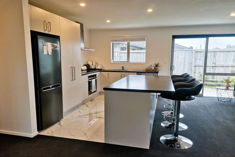 Photo of property in 12 Saint Michael Crescent, One Tree Point, 0118