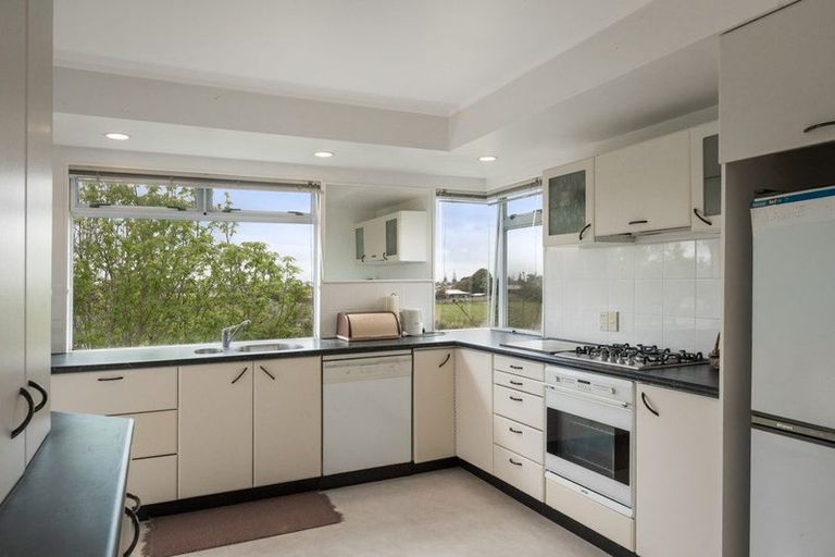 Photo of property in 58 The Crescent, Waihi Beach, 3611