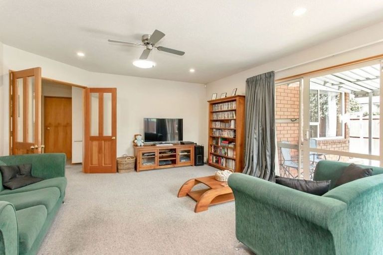 Photo of property in 2/31 Nottingham Avenue, Halswell, Christchurch, 8025