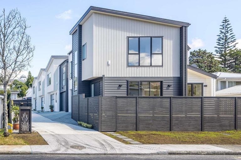 Photo of property in 20a Seine Road, Forrest Hill, Auckland, 0620