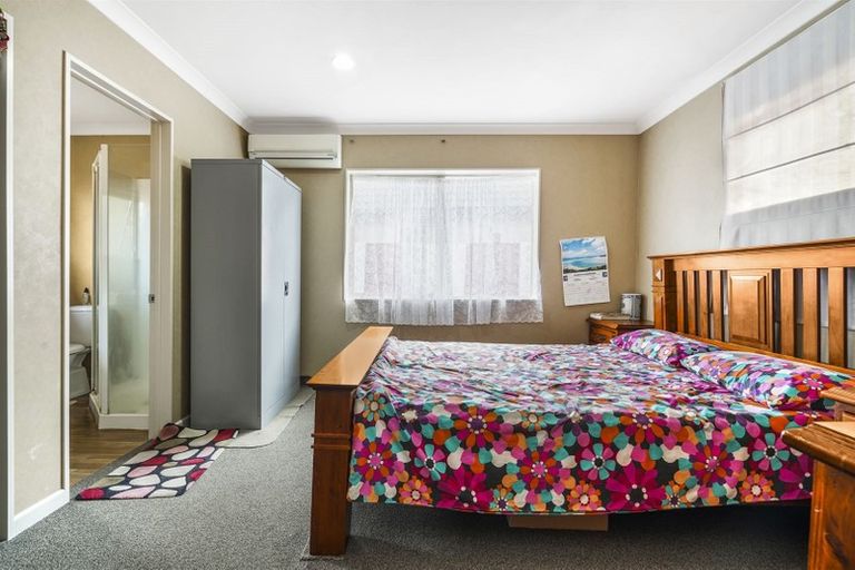 Photo of property in 4 Thistlewood Avenue, Hamilton East, Hamilton, 3216