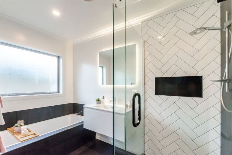 Photo of property in 1 Gardner Place, Otaki, 5512