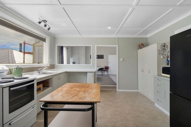 Photo of property in 3 Dustin Street, Gonville, Whanganui, 4501