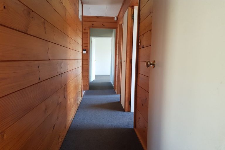 Photo of property in 17 Centennial Avenue, Riccarton, Christchurch, 8041