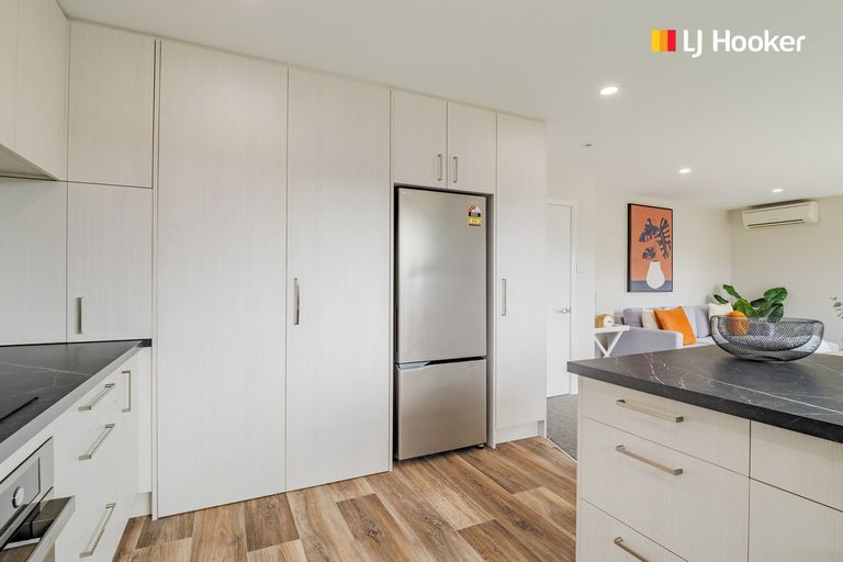 Photo of property in 12 Scotland Terrace, Green Island, Dunedin, 9018