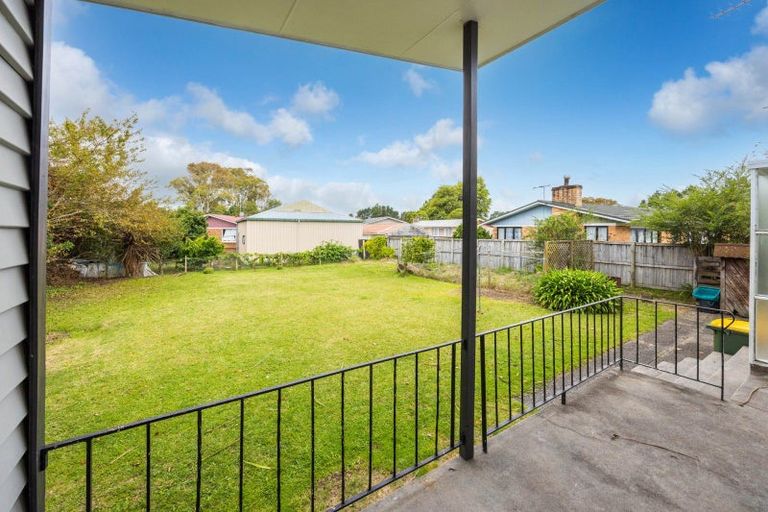 Photo of property in 16 Leeds Street, Silverdale, Hamilton, 3216