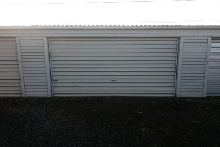 Photo of property in 3/34 Heretaunga Square, Silverstream, Upper Hutt, 5019