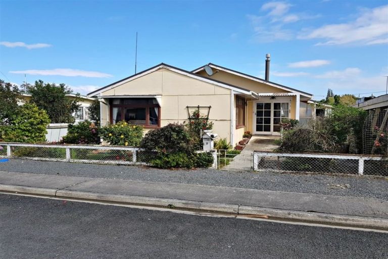 Photo of property in 7 George Street, Balclutha, 9230