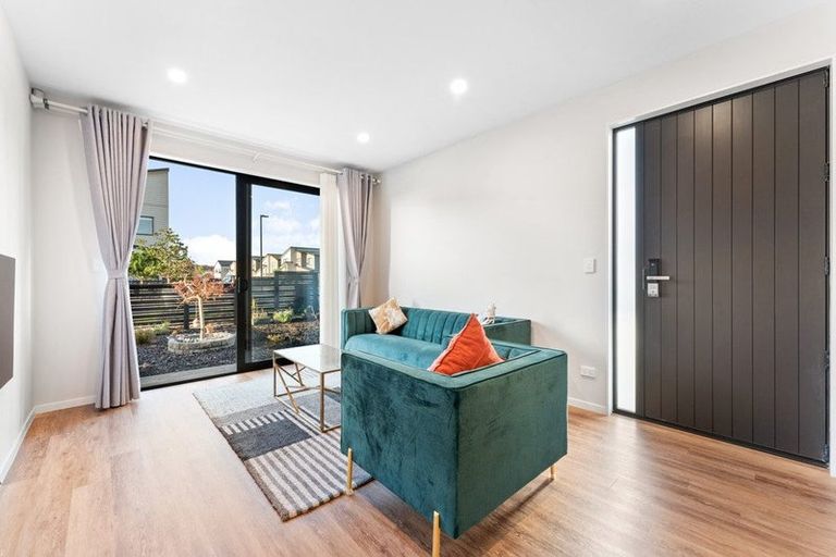 Photo of property in 15 Waterlily Street, Hobsonville, Auckland, 0616