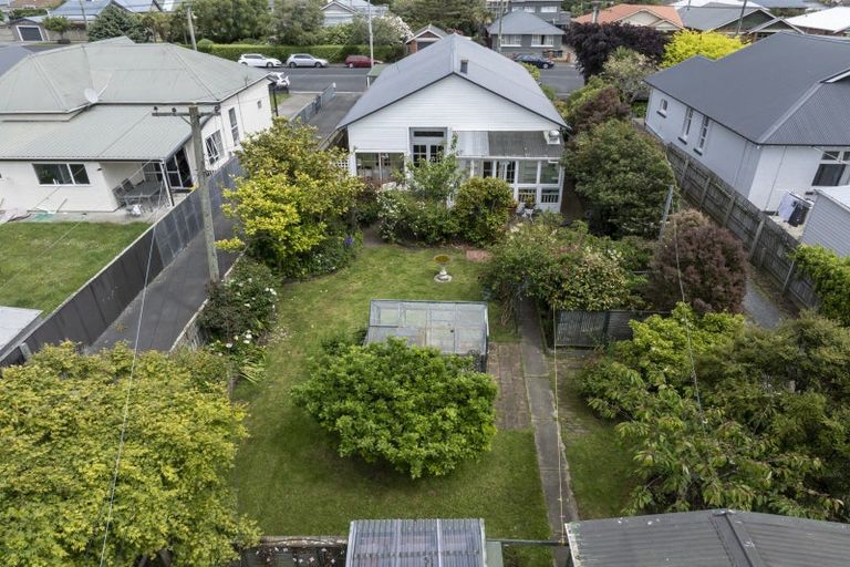 Photo of property in 21 East Avenue, Saint Kilda, Dunedin, 9012