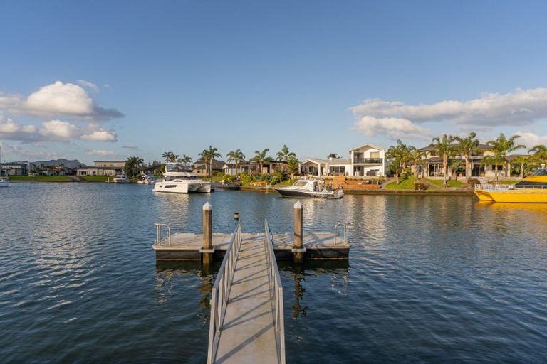 Photo of property in 32 Arawa Lane, Whitianga, 3510