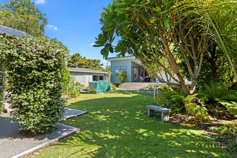 Photo of property in 18 Harbour View Road, Point Wells, Warkworth, 0986