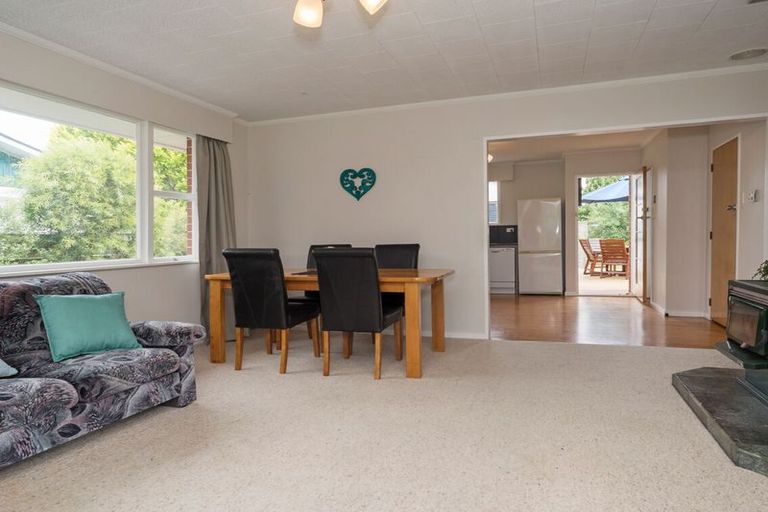 Photo of property in 44 Ruamahanga Crescent, Terrace End, Palmerston North, 4410