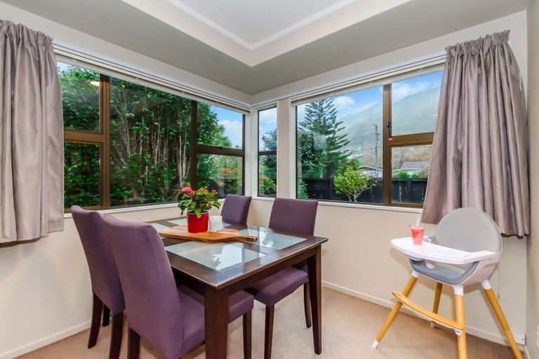 Photo of property in 72a Elizabeth Street, Waikanae, 5036