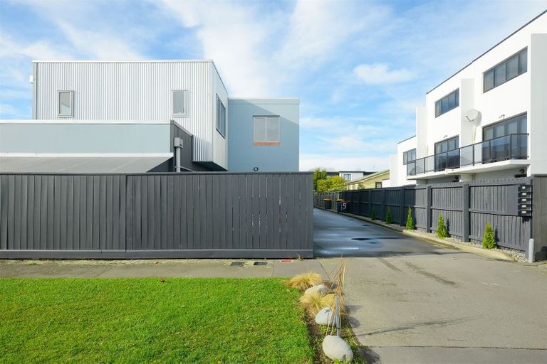 Photo of property in 64b Thackeray Place, Waltham, Christchurch, 8023