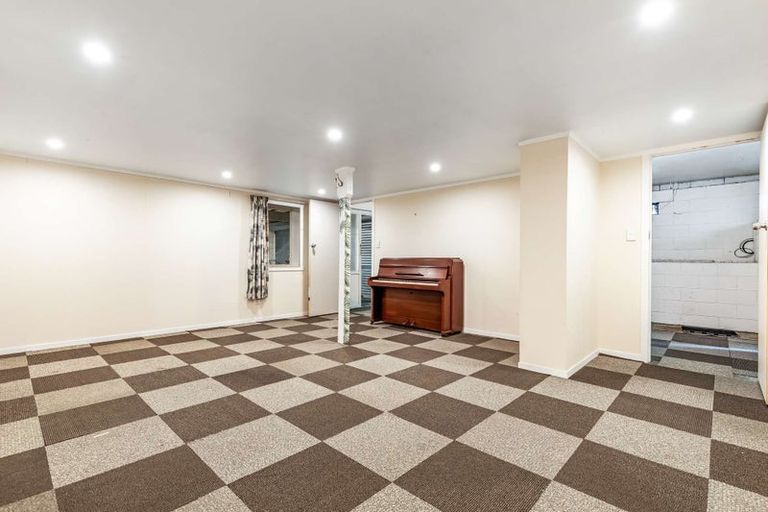 Photo of property in 19 Warwick Place, Brookfield, Tauranga, 3110