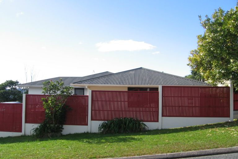 Photo of property in 6 Tui Grove, Paihia, 0200