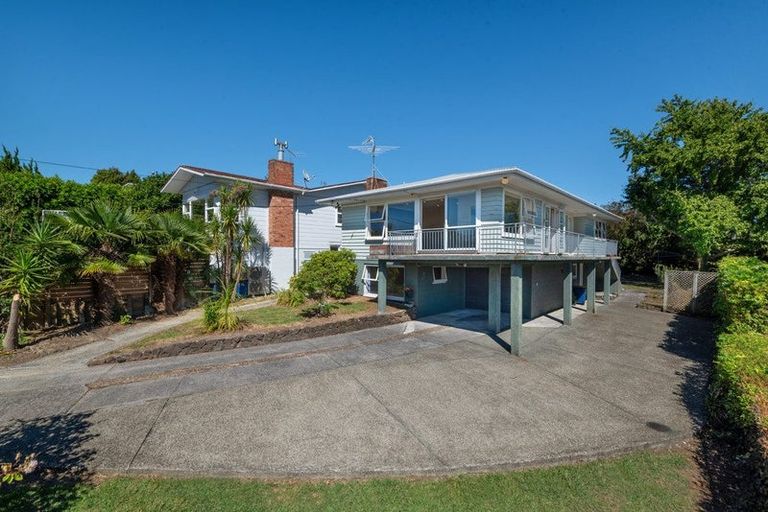 Photo of property in 24 Speedy Crescent, Hillcrest, Auckland, 0627