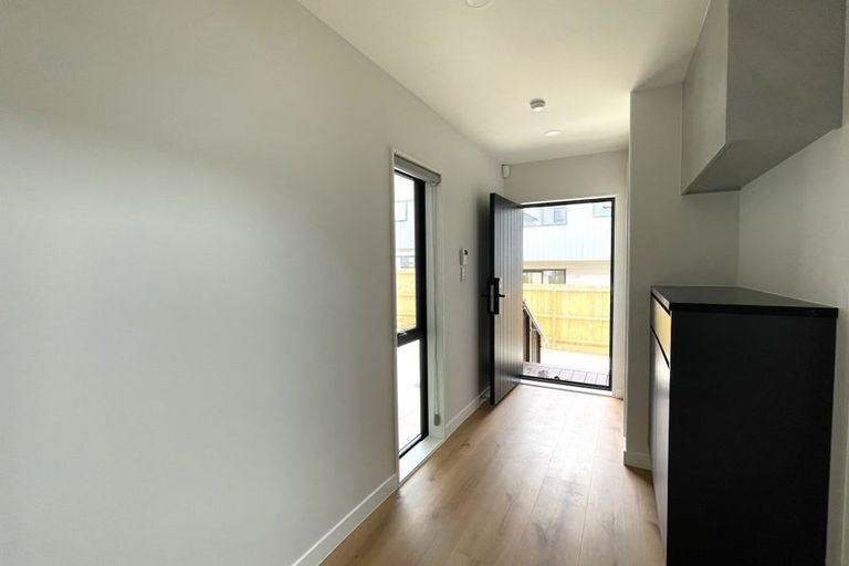 Photo of property in 43b Greenmeadows Avenue, Manurewa East, Auckland, 2102