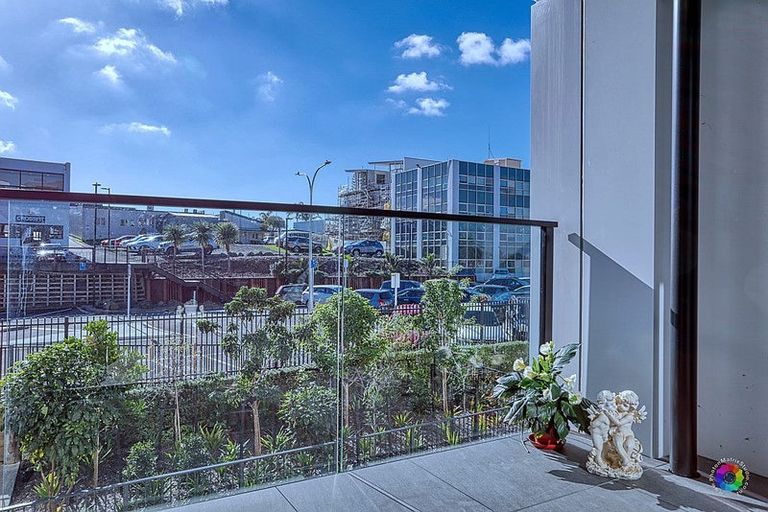 Photo of property in 212/19 Rawene Road, Birkenhead, Auckland, 0626