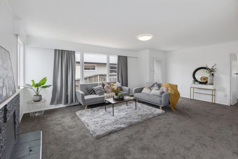 Photo of property in 42 Kashmir Avenue, Clouston Park, Upper Hutt, 5018